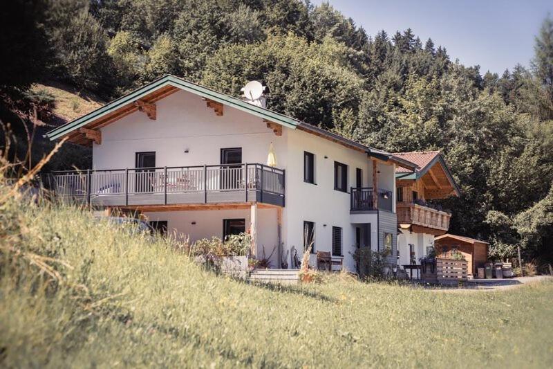 Apartments Z'Haus Санкт-Гільген Екстер'єр фото